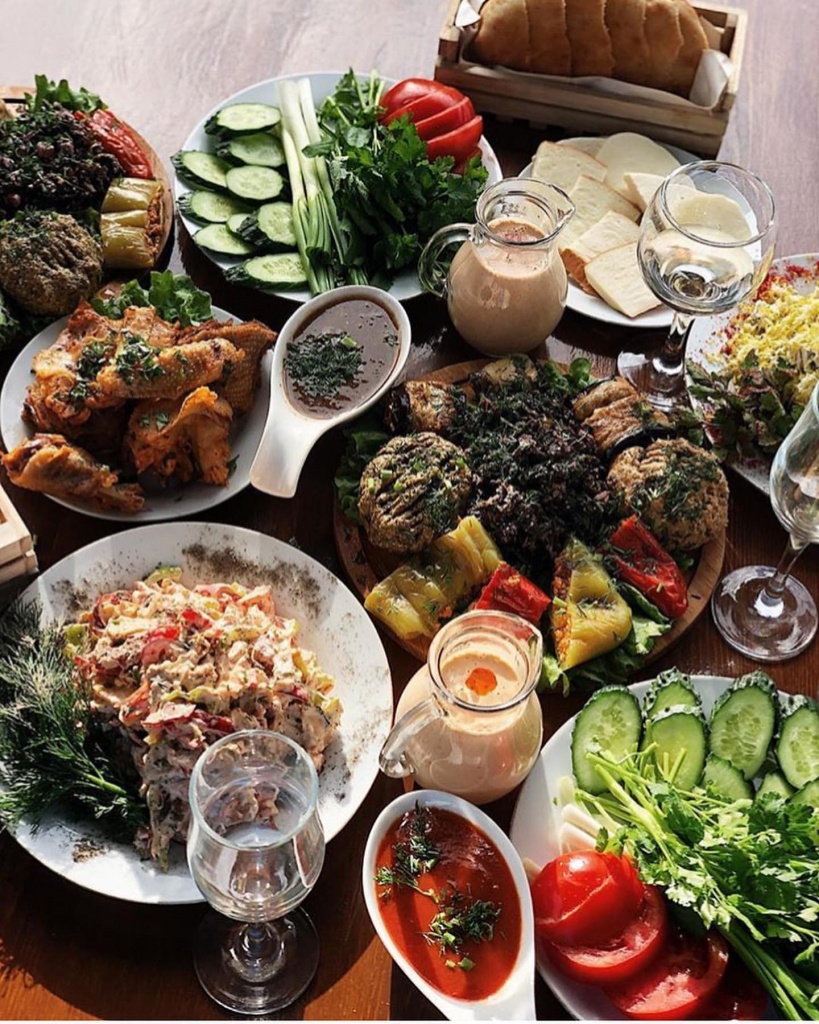 Фото: советы по отдыху в Абхазии, лучшие блюда национальной кухни